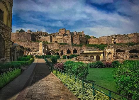 Das Golconda Fort: Ein majestätischer Blick auf die Geschichte Hyderabad!