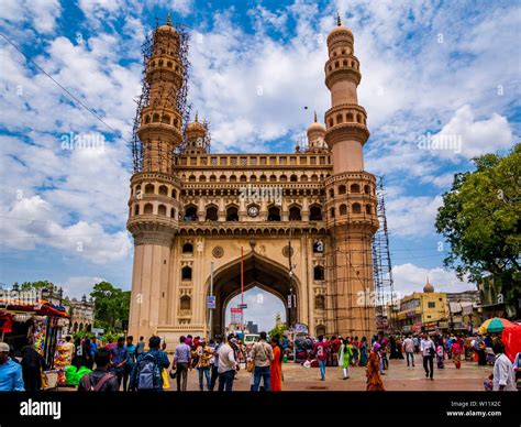 Das Charminar: Ein monumentales Symbol der Hyderabader Geschichte!