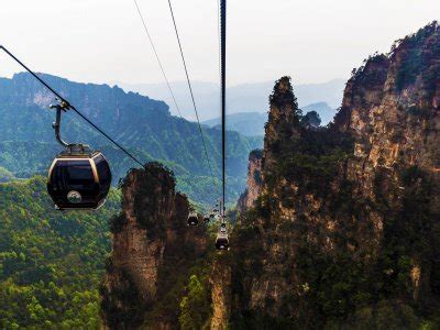  Der Tianmen-Berg: Eine mystische Seilbahnfahrt zum Himmel!