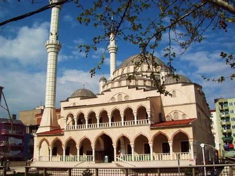 Die Ulu Cami von Denizli: Ein historisches Meisterwerk voller spiritueller Pracht!