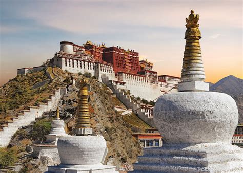 Potala-Palast - Ein spirituelles Meisterwerk und historisches Zentrum der tibetischen Kultur!